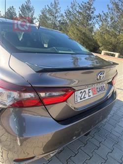 تۆیۆتا کامری